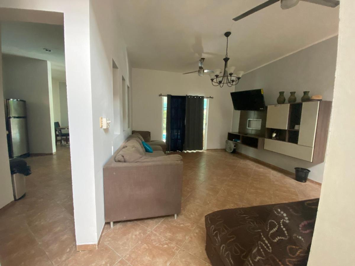 Casa Blanca Villa Плая дел Кармен Екстериор снимка